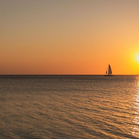 Beach Living At Island Pine Villas Blp جورج تاون المظهر الخارجي الصورة