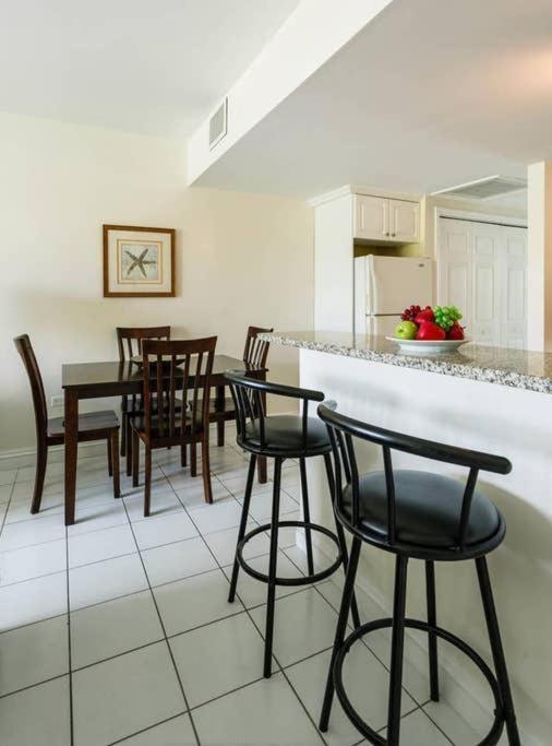 Beach Living At Island Pine Villas Blp جورج تاون المظهر الخارجي الصورة